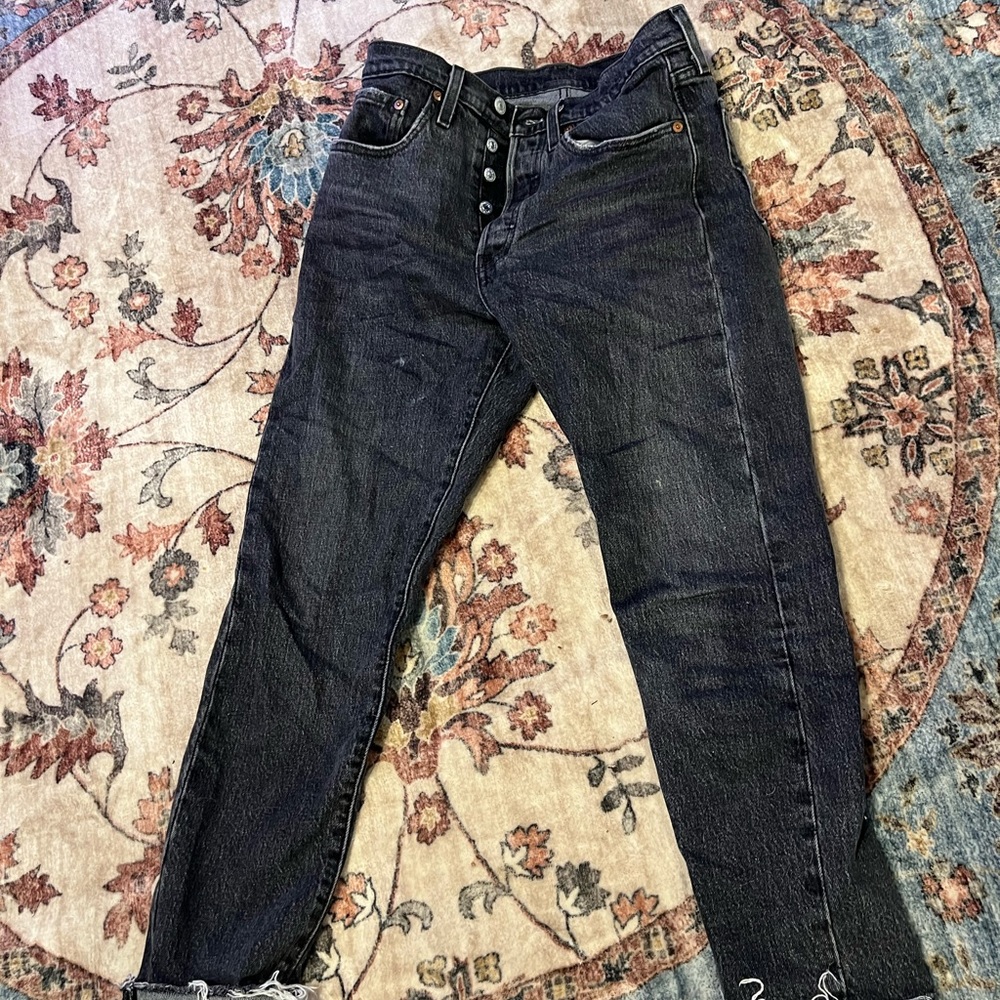 Levi Women’s Black Skinny Jeans